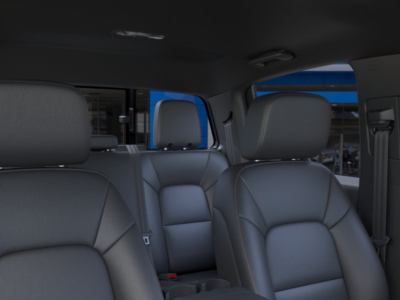 Chevrolet Colorado Vehicle Full-screen Gallery Image 24