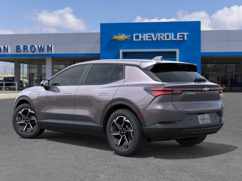 Chevrolet Equinox EV Vehicle Full-screen Gallery Image 3