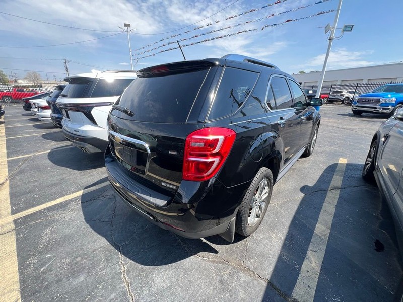 Chevrolet Equinox Vehicle Full-screen Gallery Image 6