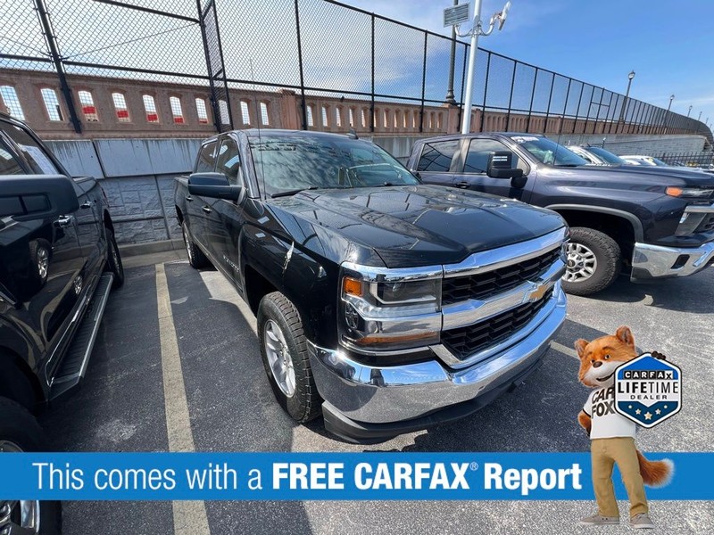 Chevrolet Silverado 1500 Vehicle Full-screen Gallery Image 3