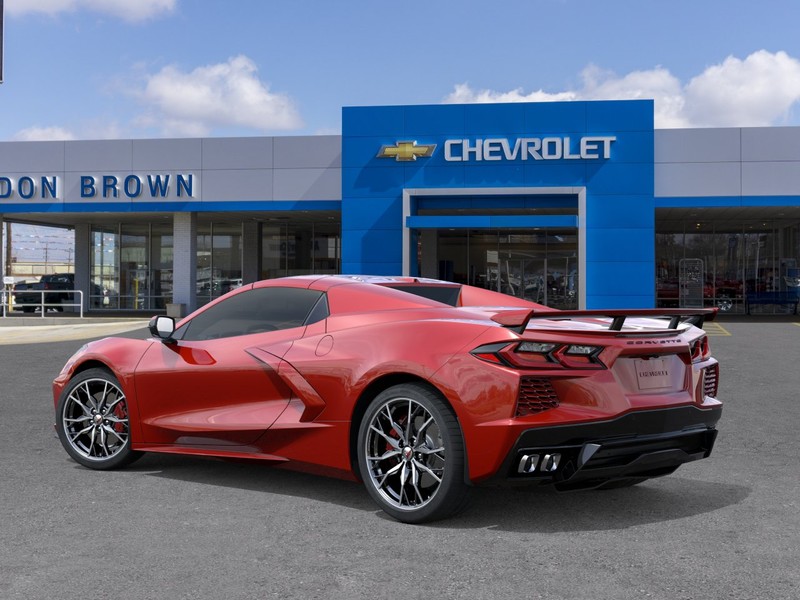 Chevrolet Corvette Stingray Vehicle Full-screen Gallery Image 3
