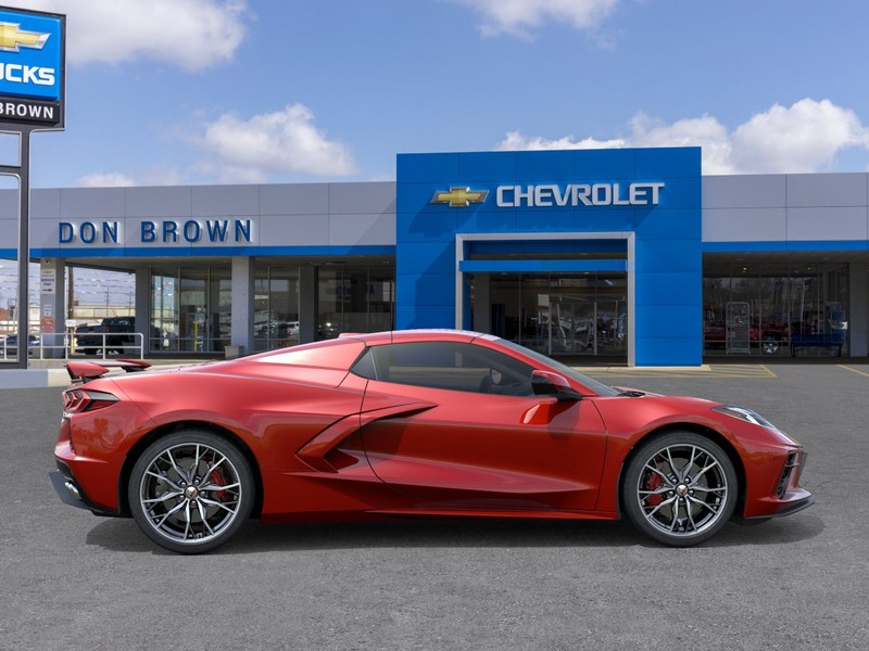 Chevrolet Corvette Stingray Vehicle Full-screen Gallery Image 5