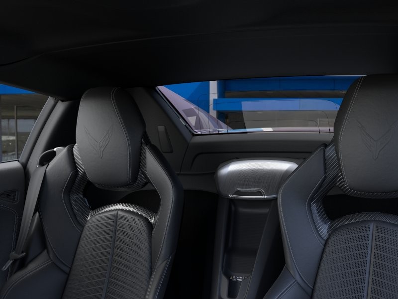 Chevrolet Corvette Stingray Vehicle Full-screen Gallery Image 24