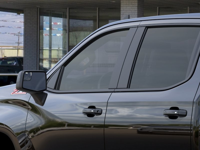 Chevrolet Silverado 1500 Vehicle Full-screen Gallery Image 12