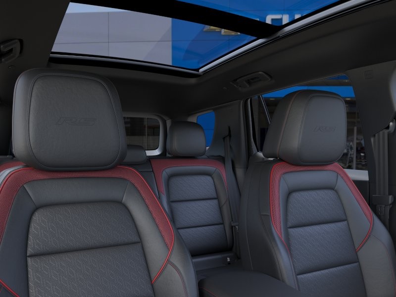 Chevrolet Equinox Vehicle Full-screen Gallery Image 24