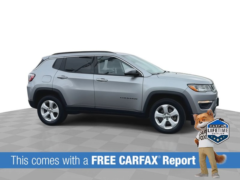 Jeep Compass Vehicle Full-screen Gallery Image 3