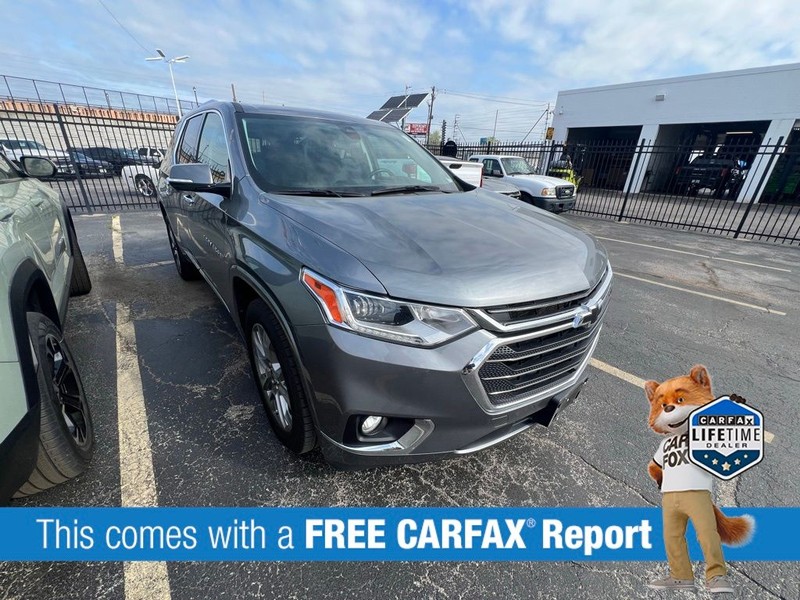 Chevrolet Traverse Vehicle Full-screen Gallery Image 3