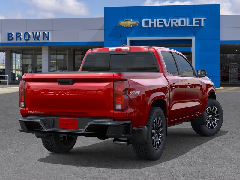 Chevrolet Colorado Vehicle Full-screen Gallery Image 4