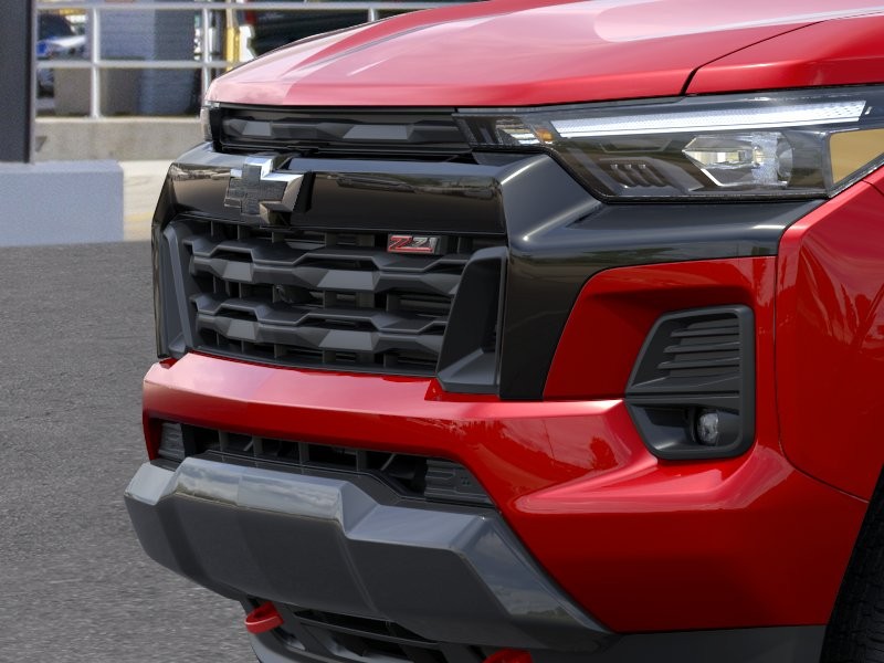 Chevrolet Colorado Vehicle Full-screen Gallery Image 13