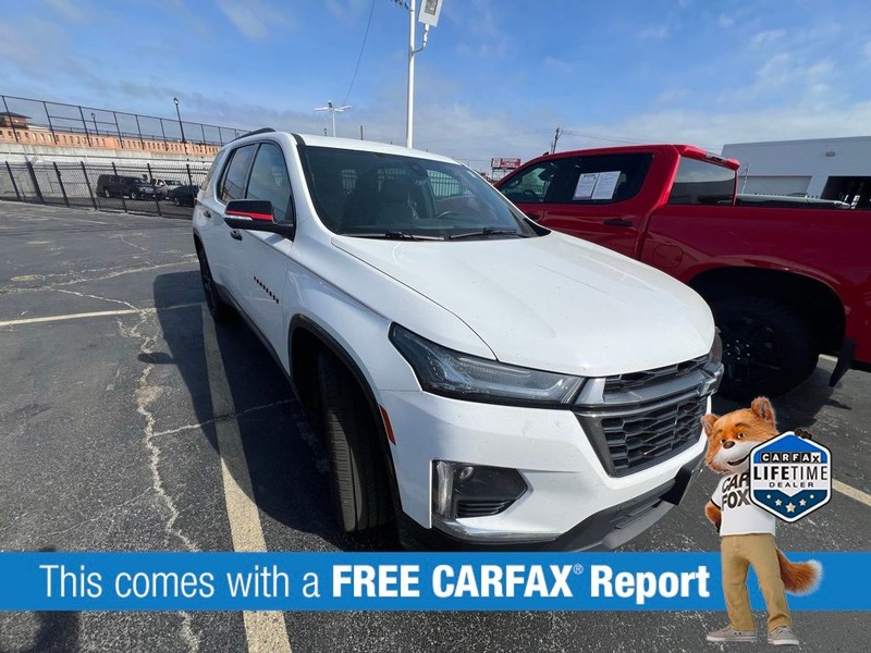 Chevrolet Traverse Vehicle Full-screen Gallery Image 3