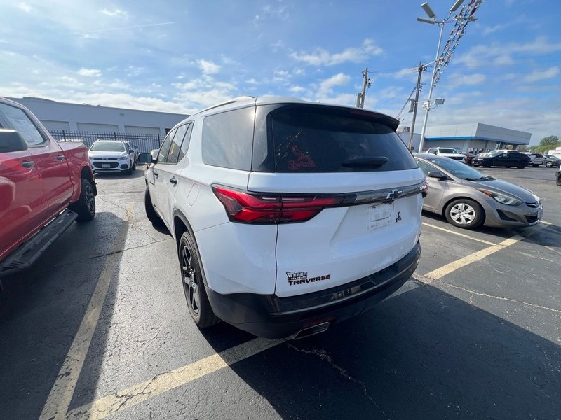 Chevrolet Traverse Vehicle Full-screen Gallery Image 4