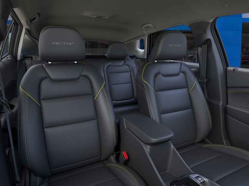 Chevrolet Trax Vehicle Full-screen Gallery Image 16