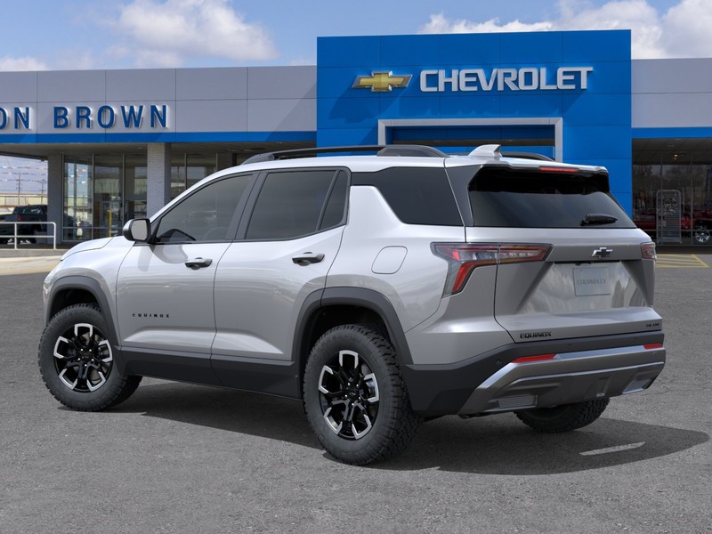 Chevrolet Equinox Vehicle Full-screen Gallery Image 3