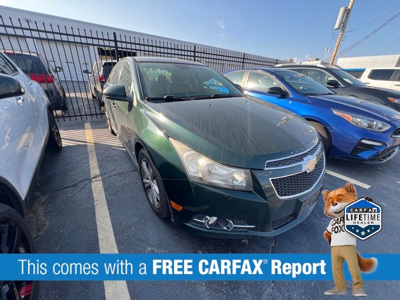 Chevrolet Cruze Vehicle Full-screen Gallery Image 3