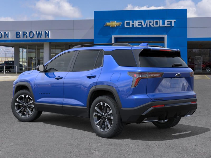 Chevrolet Equinox Vehicle Full-screen Gallery Image 3