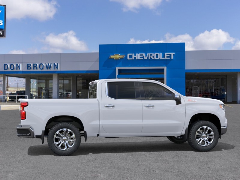 Chevrolet Silverado 1500 Vehicle Full-screen Gallery Image 5