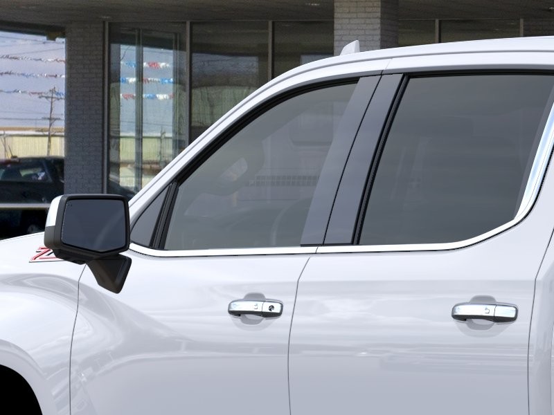 Chevrolet Silverado 1500 Vehicle Full-screen Gallery Image 12