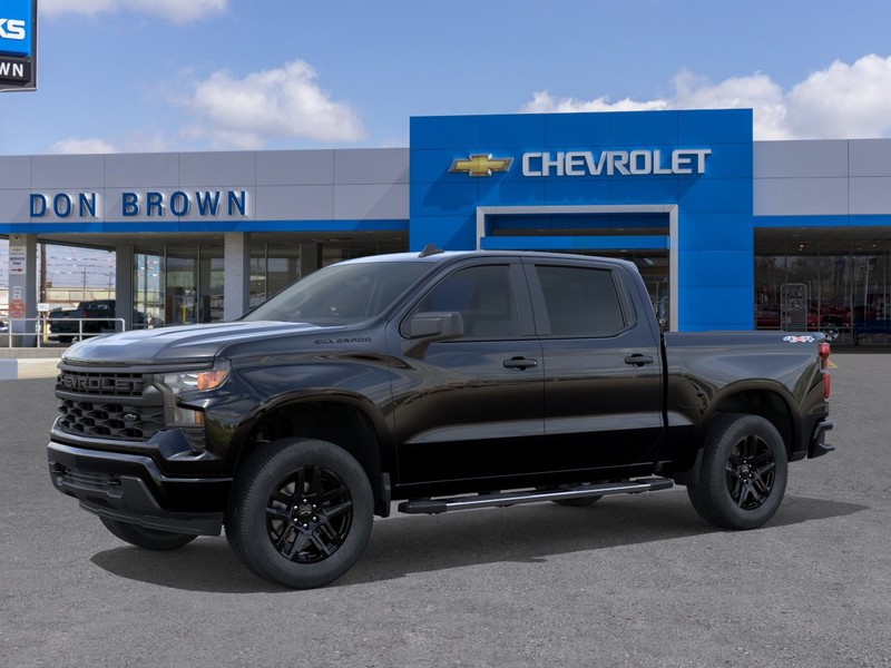 Chevrolet Silverado 1500 Vehicle Full-screen Gallery Image 2