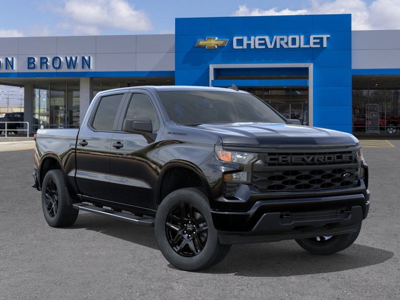 Chevrolet Silverado 1500 Vehicle Full-screen Gallery Image 7