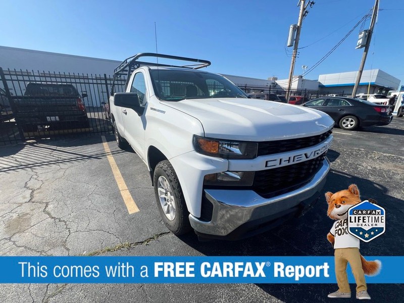 Chevrolet Silverado 1500 Vehicle Full-screen Gallery Image 02