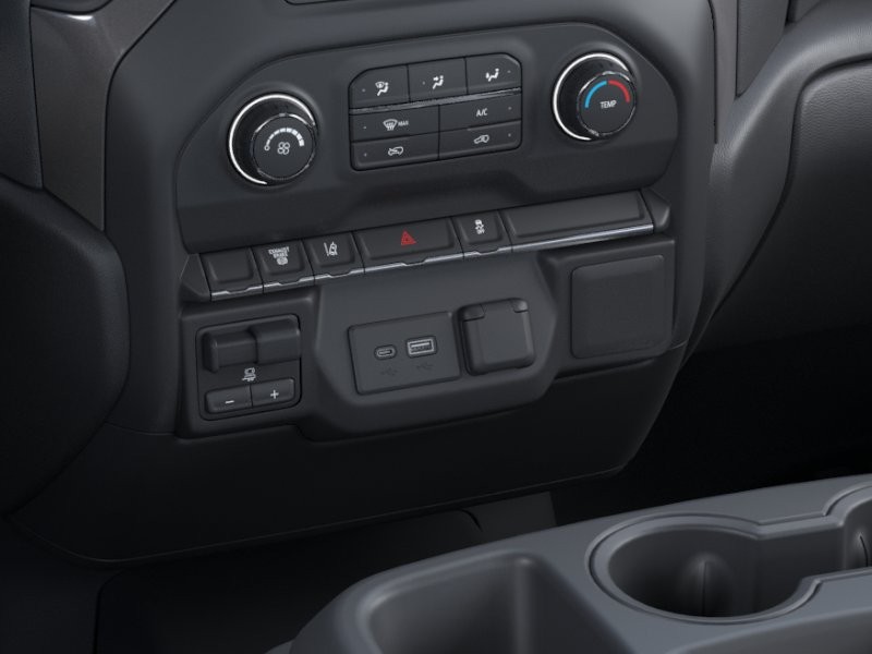 Chevrolet Silverado 3500 HD Chassis Cab Vehicle Full-screen Gallery Image 23