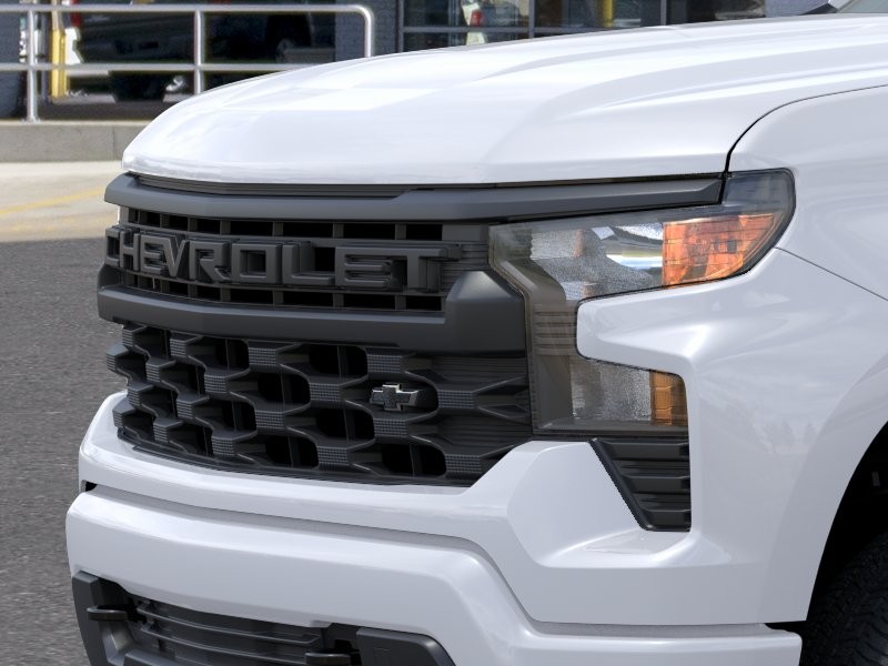 Chevrolet Silverado 1500 Vehicle Full-screen Gallery Image 13