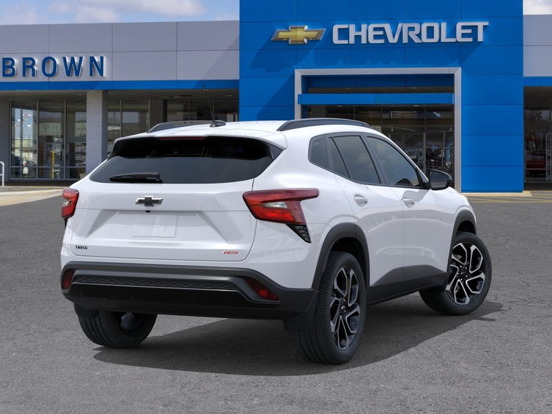 Chevrolet Trax Vehicle Full-screen Gallery Image 4