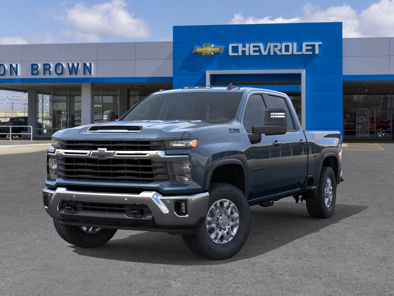 Chevrolet Silverado 2500 HD Vehicle Full-screen Gallery Image 6