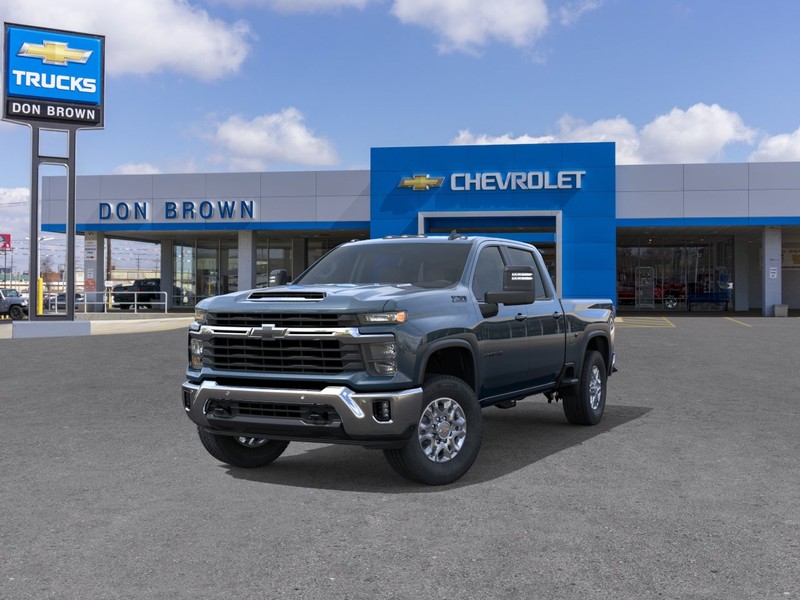 Chevrolet Silverado 2500 HD Vehicle Full-screen Gallery Image 8