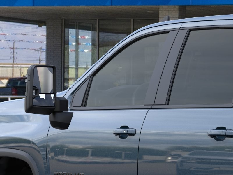 Chevrolet Silverado 2500 HD Vehicle Full-screen Gallery Image 12