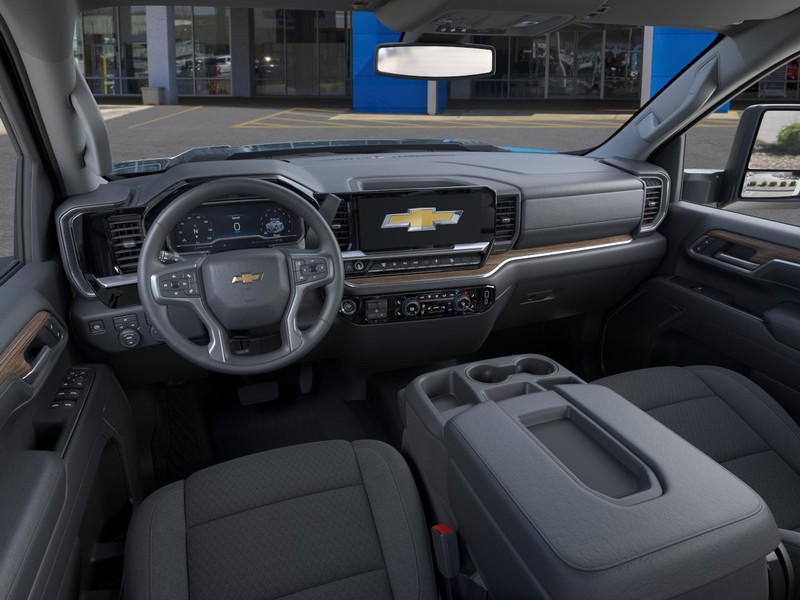 Chevrolet Silverado 2500 HD Vehicle Full-screen Gallery Image 15