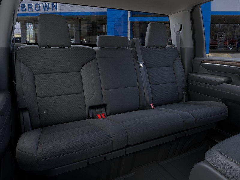 Chevrolet Silverado 2500 HD Vehicle Full-screen Gallery Image 17