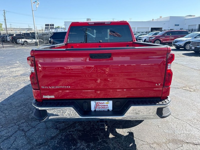 Chevrolet Silverado 1500 Vehicle Full-screen Gallery Image 26