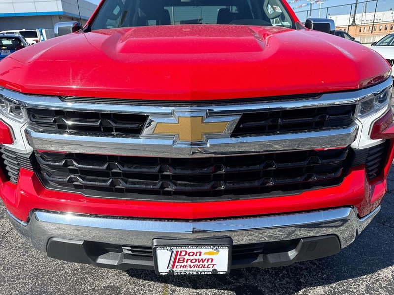 Chevrolet Silverado 1500 Vehicle Full-screen Gallery Image 31
