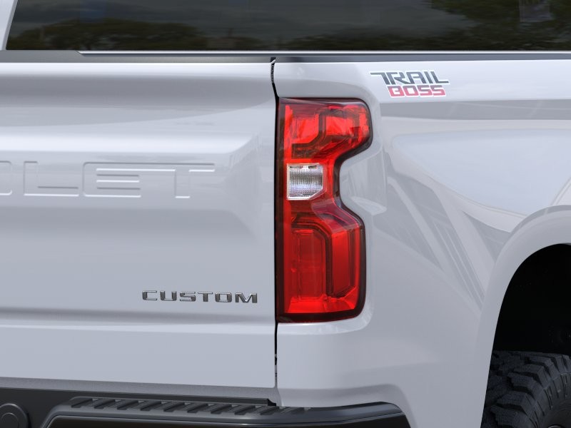 Chevrolet Silverado 1500 Vehicle Full-screen Gallery Image 11