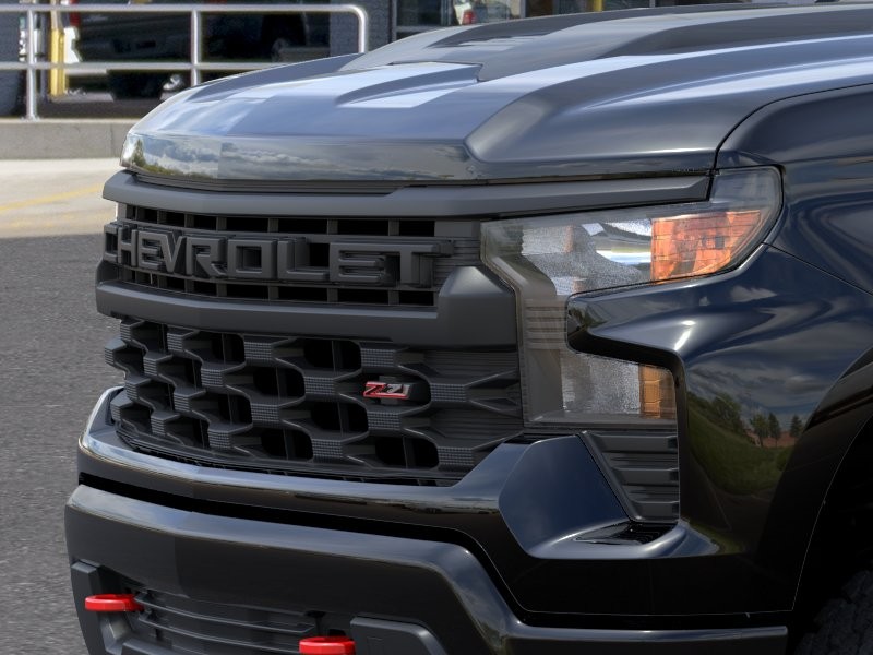 Chevrolet Silverado 1500 Vehicle Full-screen Gallery Image 13