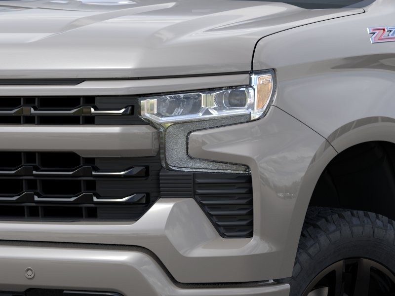 Chevrolet Silverado 1500 Vehicle Full-screen Gallery Image 10