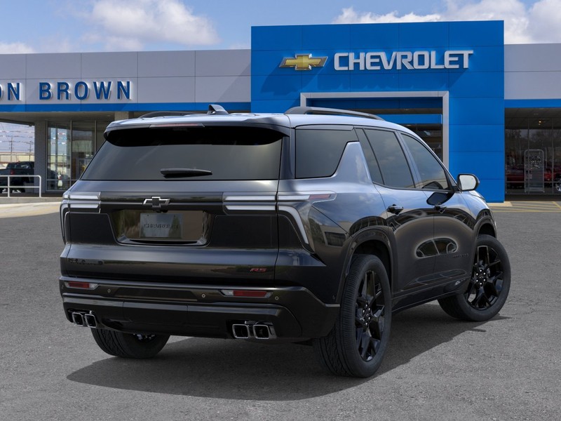 Chevrolet Traverse Vehicle Full-screen Gallery Image 4