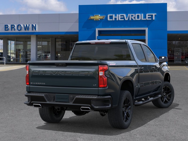 Chevrolet Silverado 1500 Vehicle Full-screen Gallery Image 4