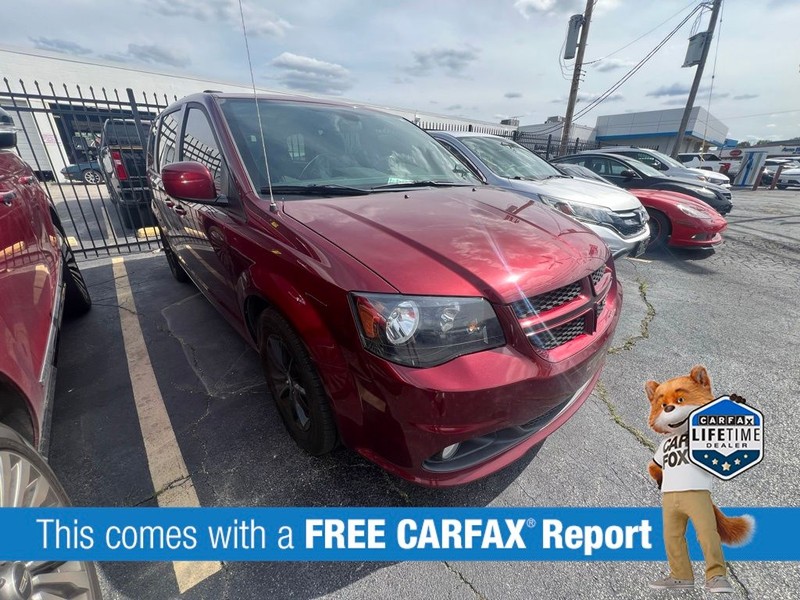 Dodge Grand Caravan Vehicle Full-screen Gallery Image 3