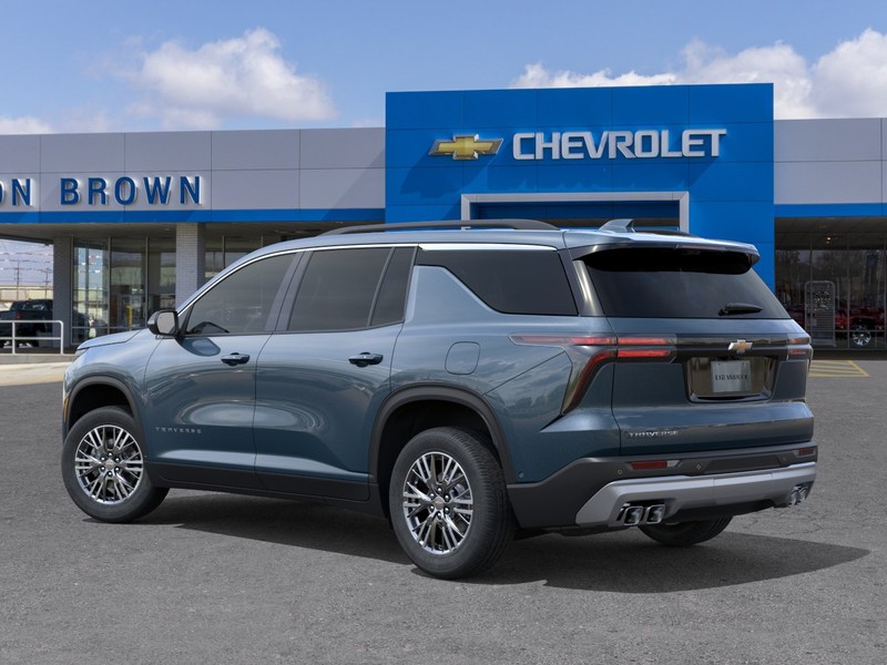 Chevrolet Traverse Vehicle Full-screen Gallery Image 3