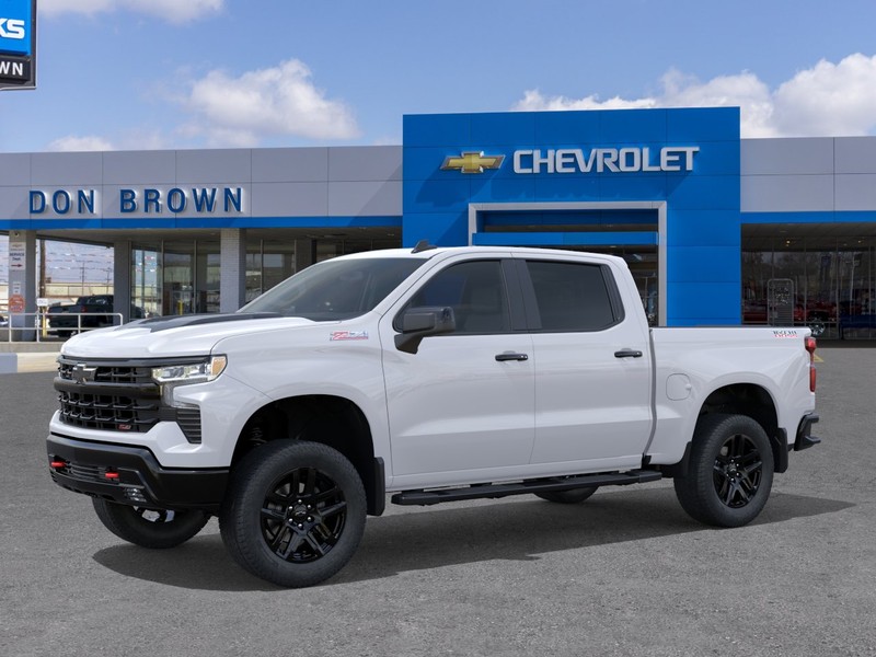Chevrolet Silverado 1500 Vehicle Full-screen Gallery Image 2