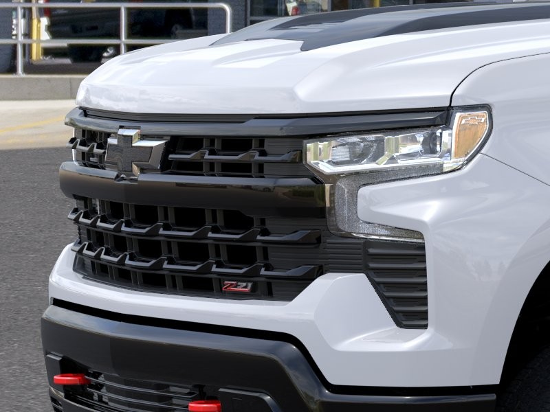 Chevrolet Silverado 1500 Vehicle Full-screen Gallery Image 13