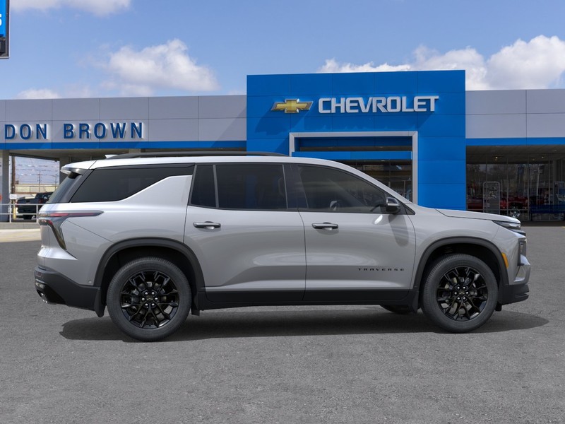 Chevrolet Traverse Vehicle Full-screen Gallery Image 5