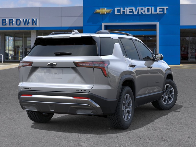 Chevrolet Equinox Vehicle Full-screen Gallery Image 4
