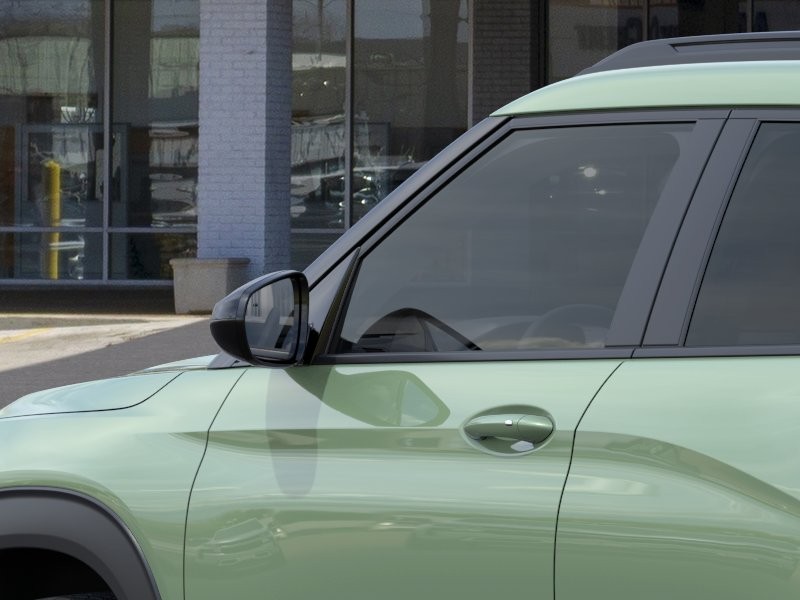 Chevrolet Trailblazer Vehicle Full-screen Gallery Image 12