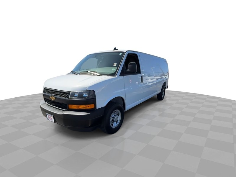Chevrolet Express Cargo Van Vehicle Full-screen Gallery Image 6