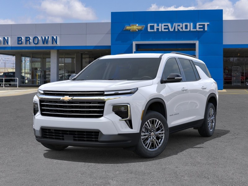 Chevrolet Traverse Vehicle Full-screen Gallery Image 6