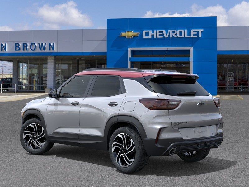 Chevrolet Trailblazer Vehicle Full-screen Gallery Image 3