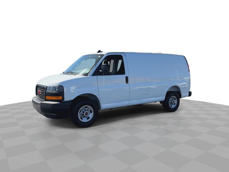 GMC Savana Cargo Van Vehicle Full-screen Gallery Image 6